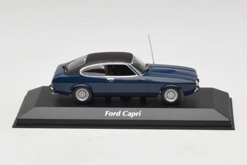 Ford Capri II Dark Blue Maxichamps 1:43 Ford Capri II Dark Blue Maxichamps 1:43 940081201 Diecast
