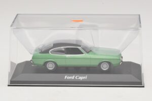 Ford Capri II Green Metallic Maxichamps 1:43 940081200 Diecast - image 4 of 5