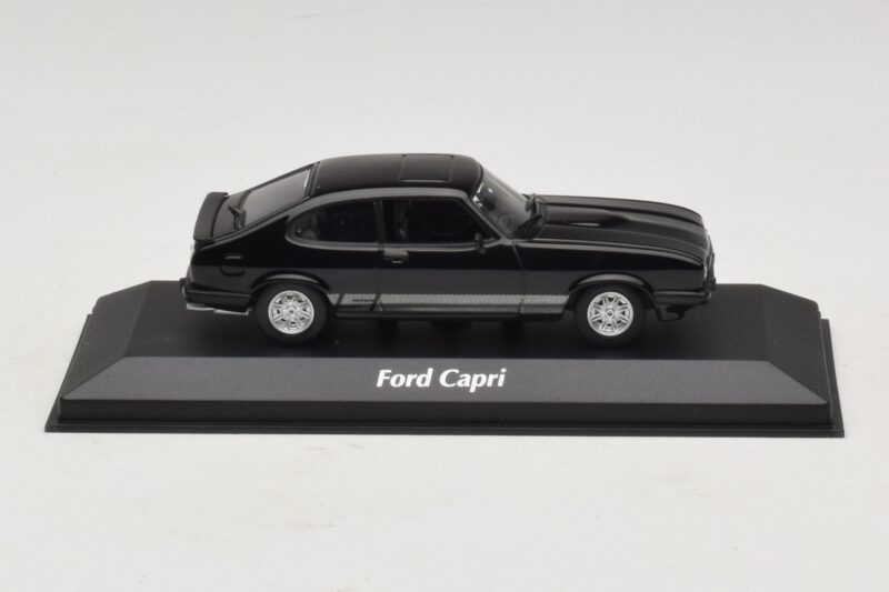 Ford Capri III Black Maxichamps 1:43 Ford Capri III Black Maxichamps 1:43 940082220 Diecast
