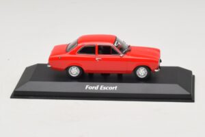 Ford Escort Mk1 Red Maxichamps 1:43 940081001 Diecast