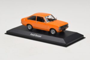 Ford Escort Mk2 Orange Maxichamps 1:43 940084101 Diecast - image 3 of 5
