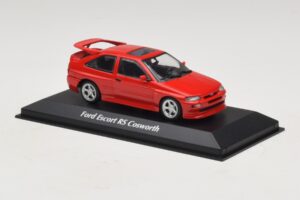 Ford Escort RS Cosworth Red Maxichamps 1:43 940082100 Diecast - image 3 of 5