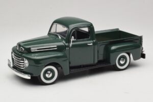 Ford F-1 Green Road Legends 1:18 92218 Diecast