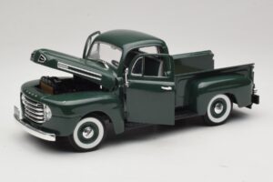 Ford F-1 Green Road Legends 1:18 92218 Diecast - image 2 of 8