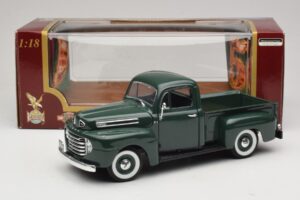 Ford F-1 Green Road Legends 1:18 92218 Diecast - image 8 of 8