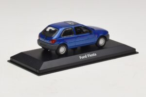 Ford Fiesta Mk4 Blue Metallic Maxichamps 1:43 940085061 Diecast - image 2 of 5