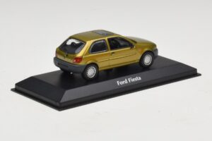 Ford Fiesta Mk4 Gold Maxichamps 1:43 940085060 Diecast - image 2 of 5