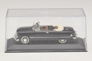 Ford FL Cabriolet Black Minichamps 1:43 400082231 Diecast - image 4 of 5
