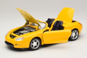 Ford Mustang Mach III Cabrio Yellow Maisto 1:18 32815 Diecast - image 2 of 8