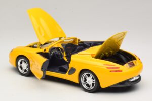 Ford Mustang Mach III Cabrio Yellow Maisto 1:18 32815 Diecast - image 5 of 8
