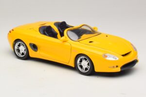 Ford Mustang Mach III Cabrio Yellow Maisto 1:18 32815 Diecast - image 6 of 8