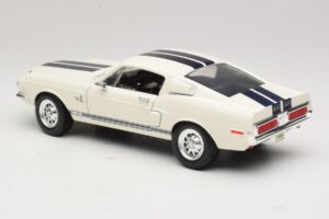Ford Shelby GT500KR White Road Legends 1:18 92168 Diecast - image 7 of 8