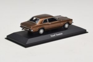 Ford Taunus TC Brown Metallic Maxichamps 1:43 940081300 Diecast - image 2 of 5