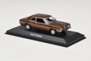Ford Taunus TC Brown Metallic Maxichamps 1:43 940081300 Diecast - image 3 of 5