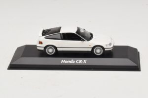 Honda CR-X White Maxichamps 1:43 Honda CR-X White Maxichamps 1:43 940161521 Diecast
