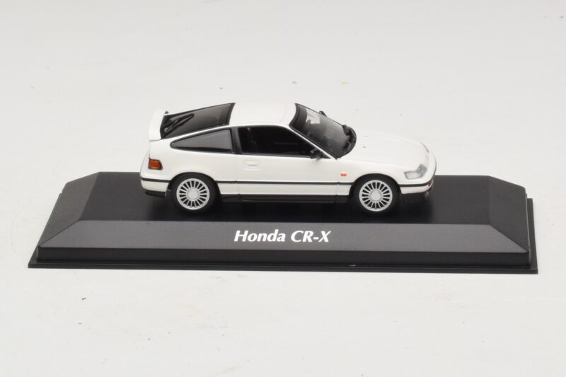 Honda CR-X White Maxichamps 1:43 Honda CR-X White Maxichamps 1:43 940161521 Diecast