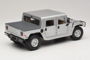 Hummer H1 Hard Top Silver Maisto 1:18 36857 Diecast - image 3 of 8