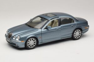 Jaguar S-Type X200 Blue Maisto 1:18 Jaguar S-Type X200 Blue Maisto 1:18 31865 Diecast