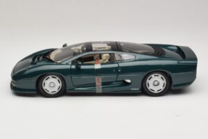 Jaguar XJ220 Green Metallic Maisto 1:18 31807 Diecast - image 4 of 8