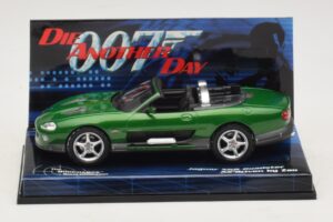 Jaguar XKR X100 Roadster Die Another Day Minichamps 1:43 045149 Diecast