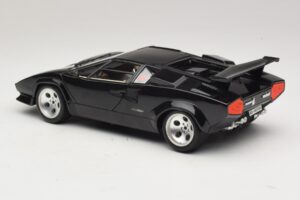 Lamborghini Countach 5000 Quattrovalvole Black Bburago 1:18 3337 Diecast - image 7 of 8
