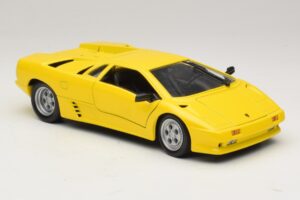 Lamborghini Diablo Yellow Maisto 1:18 32803 Diecast - image 6 of 8