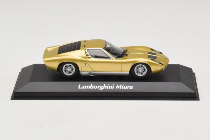Lamborghini Miura P400 Gold Maxichamps 1:43 Lamborghini Miura P400 Gold Maxichamps 1:43 940103002 Diecast