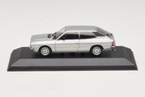 Lancia Beta HPE Silver Minichamps 1:43 400125711 Diecast