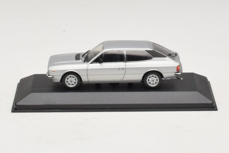 Lancia Beta HPE Silver Minichamps 1:43 400125711 Diecast