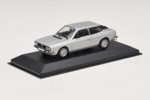 Lancia Beta HPE Silver Minichamps 1:43 400125711 Diecast - image 2 of 5