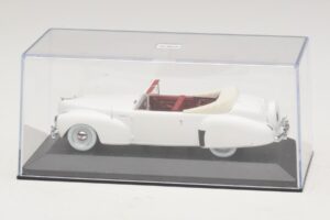 Lincoln Continental Convertible White Minichamps 1:43 400082501 Diecast - image 4 of 5