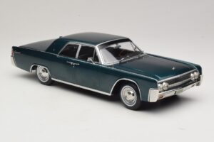 Lincoln Continental Dark Green Metallic Matrix Reloaded & Revolutions KK-Scale 1:18 KKDC181481 Diecast - image 4 of 6