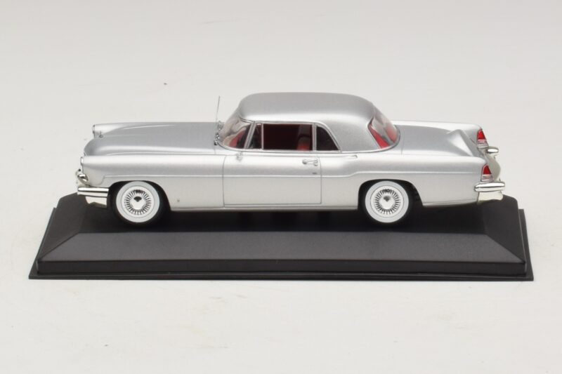 Lincoln Continental Mark II Silver Minichamps 1:43 400082301 Diecast