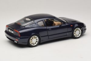 Maserati 3200 GT Blue Bburago 1:18 3371-P1 Diecast - image 3 of 8