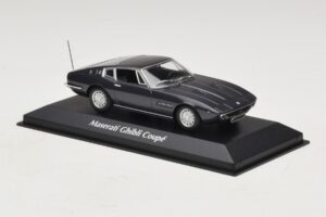 Maserati Ghibli Brown Metallic Maxichamps 1:43 940123320 Diecast - image 3 of 5