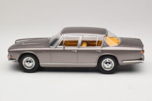 Maserati Quattroporte I Grey Metallic KK-Scale 1:18 KKDC181511 Diecast - image 3 of 6