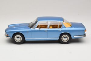 Maserati Quattroporte I Light Blue Metallic KK-Scale 1:18 KKDC181514 Diecast - image 3 of 6