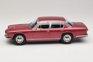 Maserati Quattroporte I Red Metallic KK-Scale 1:18 KKDC181512 Diecast - image 3 of 6