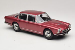 Maserati Quattroporte I Red Metallic KK-Scale 1:18 KKDC181512 Diecast - image 4 of 6