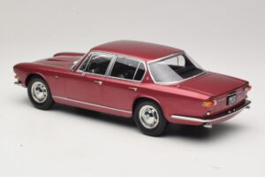 Maserati Quattroporte I Red Metallic KK-Scale 1:18 KKDC181512 Diecast - image 5 of 6