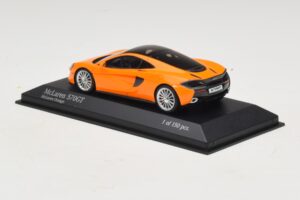 McLaren 570GT Orange Minichamps 1:43 537154521 Diecast - image 3 of 5