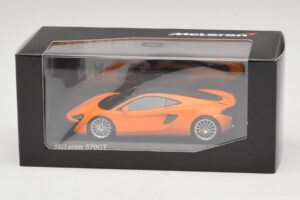 McLaren 570GT Orange Minichamps 1:43 537154521 Diecast - image 5 of 5
