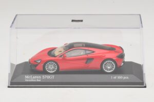 McLaren 570GT Vermillion Red Minichamps 1:43 537154522 Diecast - image 4 of 5