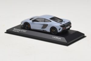 McLaren 675LT Ceramic Grey Minichamps 1:43 537154420 Diecast - image 3 of 5