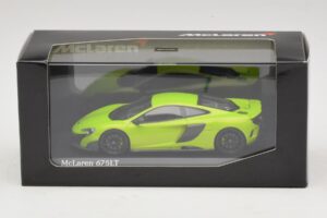 McLaren 675LT Napier Green Minichamps 1:43 537154422 Diecast - image 5 of 5