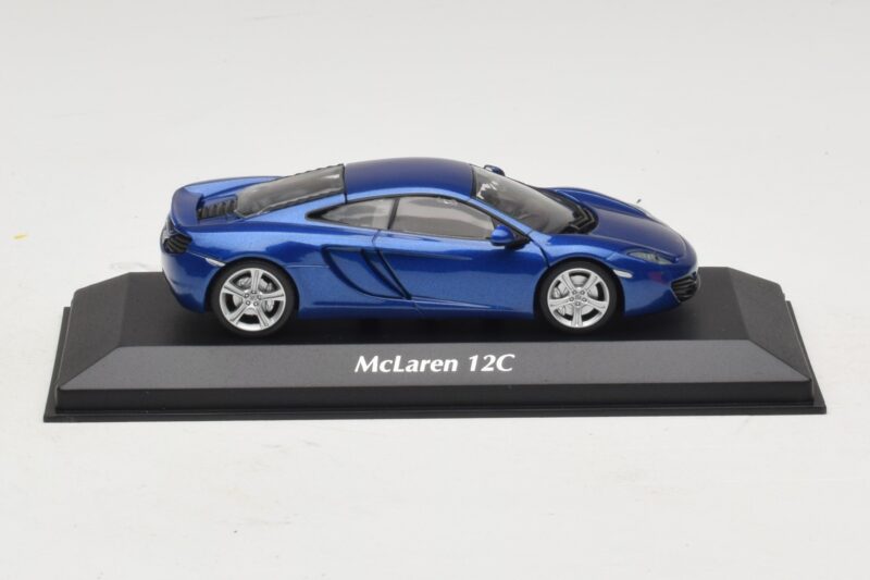 McLaren MP4-12C Blue Metallic Maxichamps 1:43 McLaren MP4-12C Blue Metallic Maxichamps 1:43 940133021 Diecast
