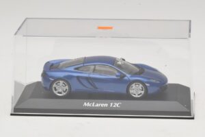 McLaren MP4-12C Blue Metallic Maxichamps 1:43 940133021 Diecast - image 4 of 5