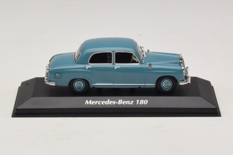 Mercedes 180 W120 Blue Maxichamps 1:43 Mercedes 180 W120 Blue Maxichamps 1:43 940033102 Diecast