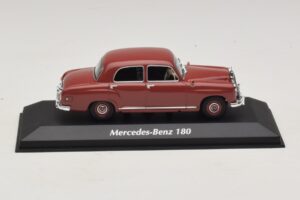 Mercedes 180 W120 Red Maxichamps 1:43 940033101 Diecast