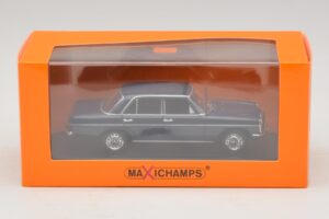 Mercedes 200D W115 Blue Maxichamps 1:43 940034000 Diecast - image 5 of 5